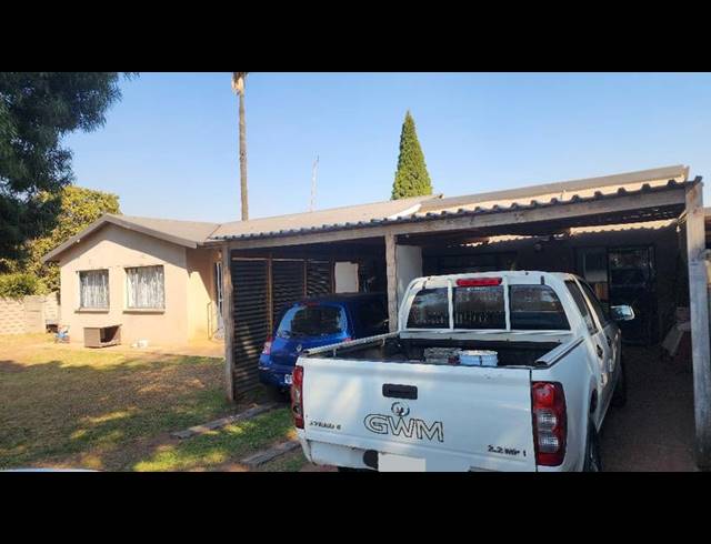5 BEDROOM HOUSE FOR SALE IN VAN DYK PARK